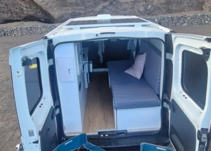 Vancamper * サンタクルスデテネリフェ